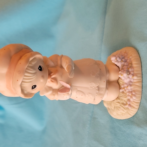 Vintage Precious Moments "We Are God's Workmanship" E-9258 - Picture 2 of 4